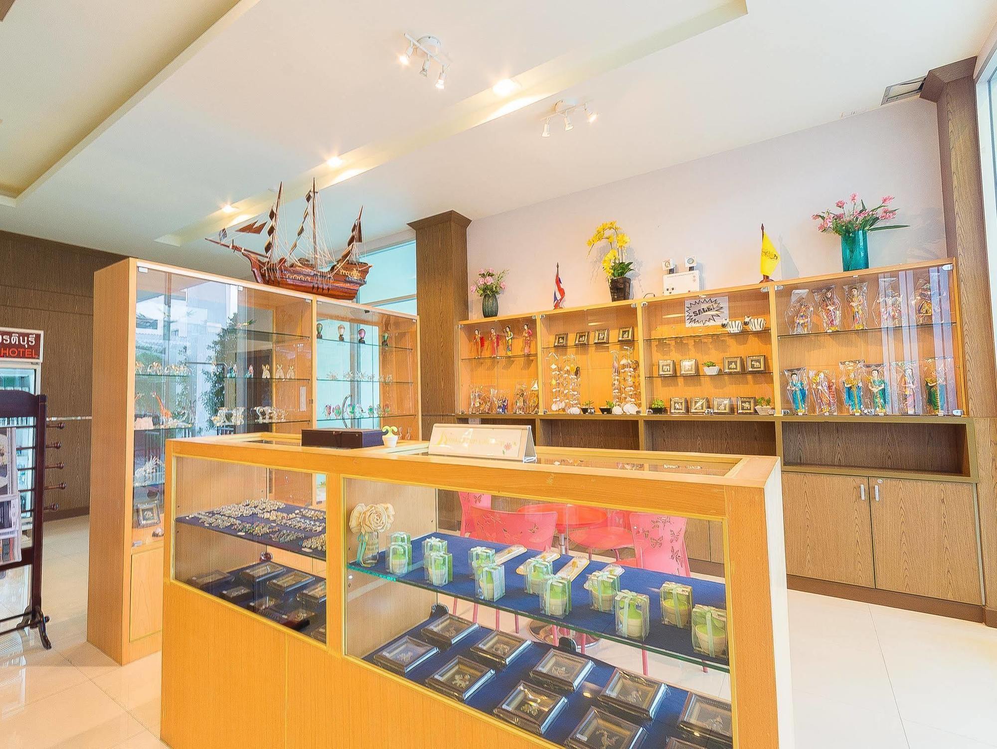 Sinkiat Buri Hotel Сатун Екстериор снимка