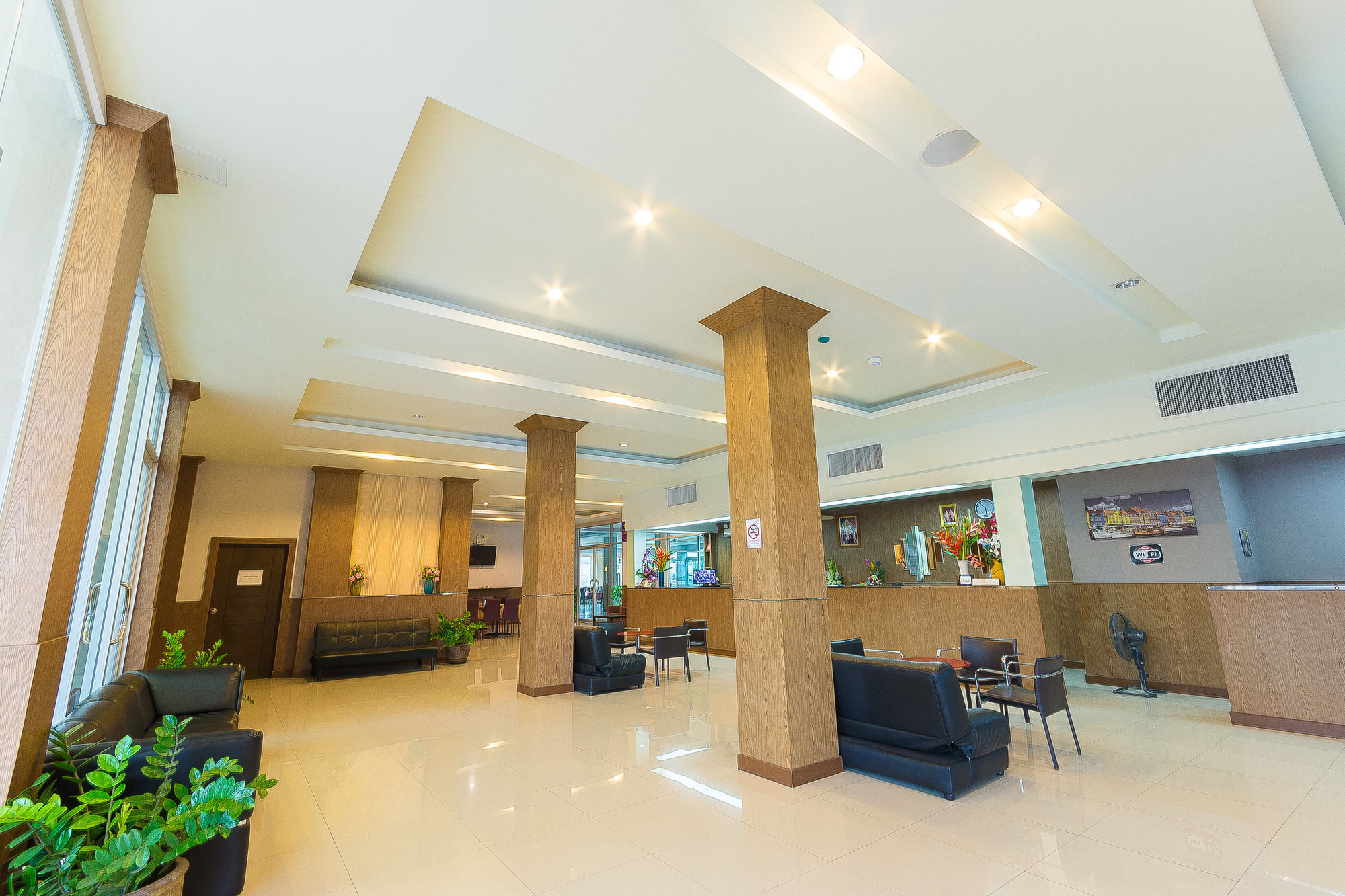 Sinkiat Buri Hotel Сатун Екстериор снимка